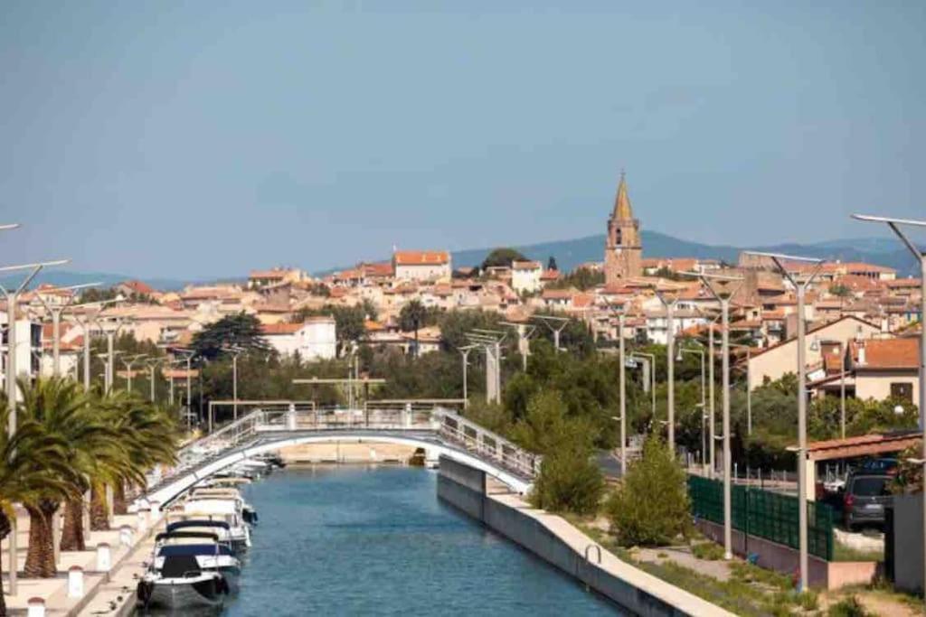 Mobilhome A Frejus A 15 Minute De La Mer Sur Terrain Independant 外观 照片