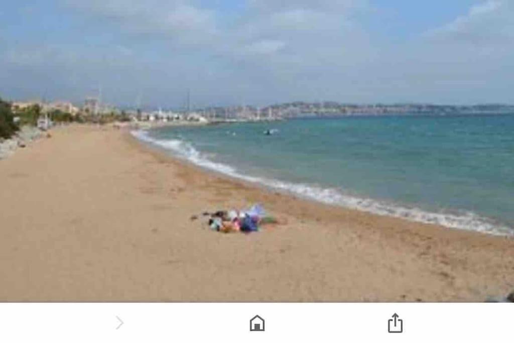 Mobilhome A Frejus A 15 Minute De La Mer Sur Terrain Independant 外观 照片