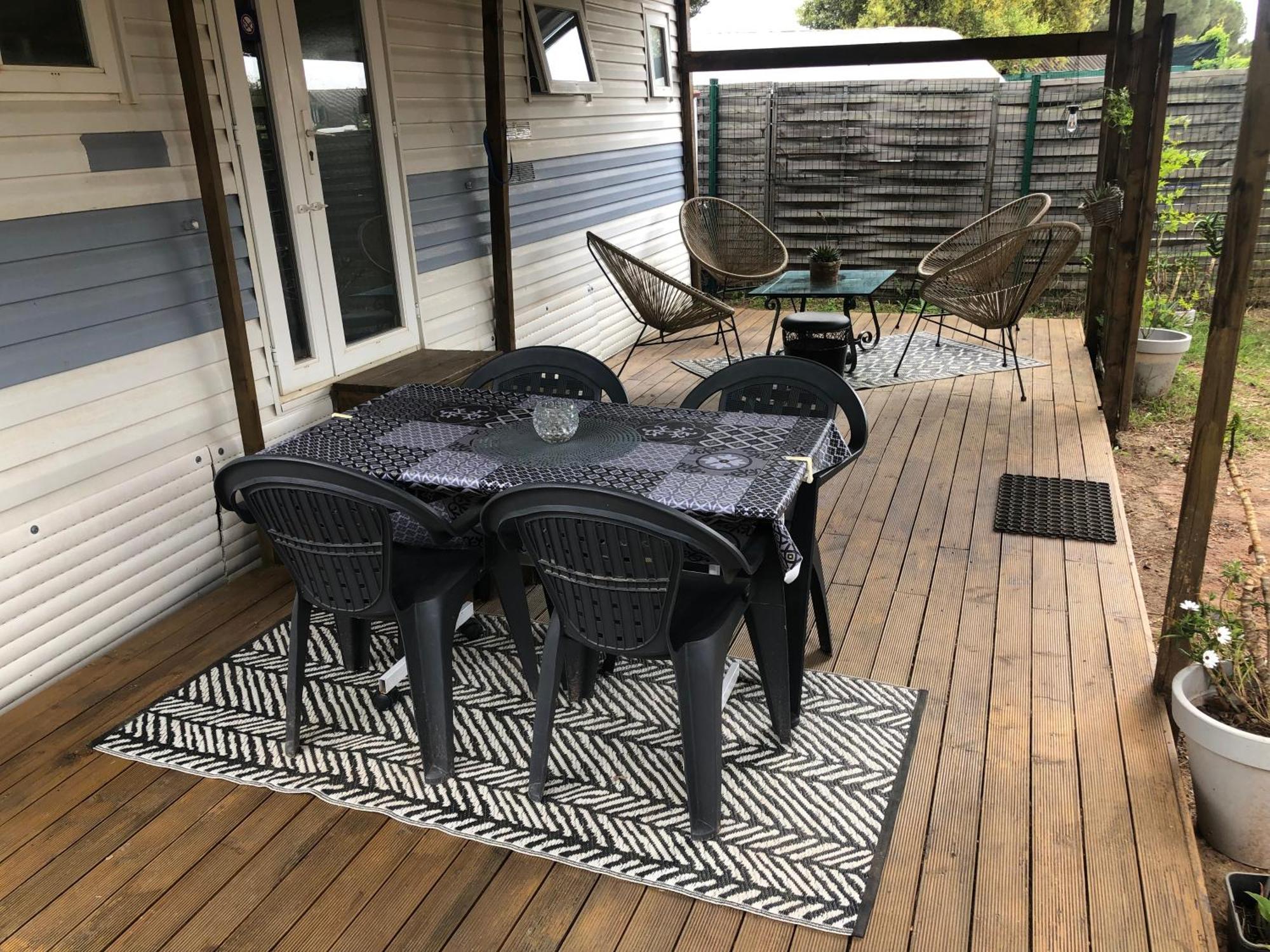 Mobilhome A Frejus A 15 Minute De La Mer Sur Terrain Independant 外观 照片